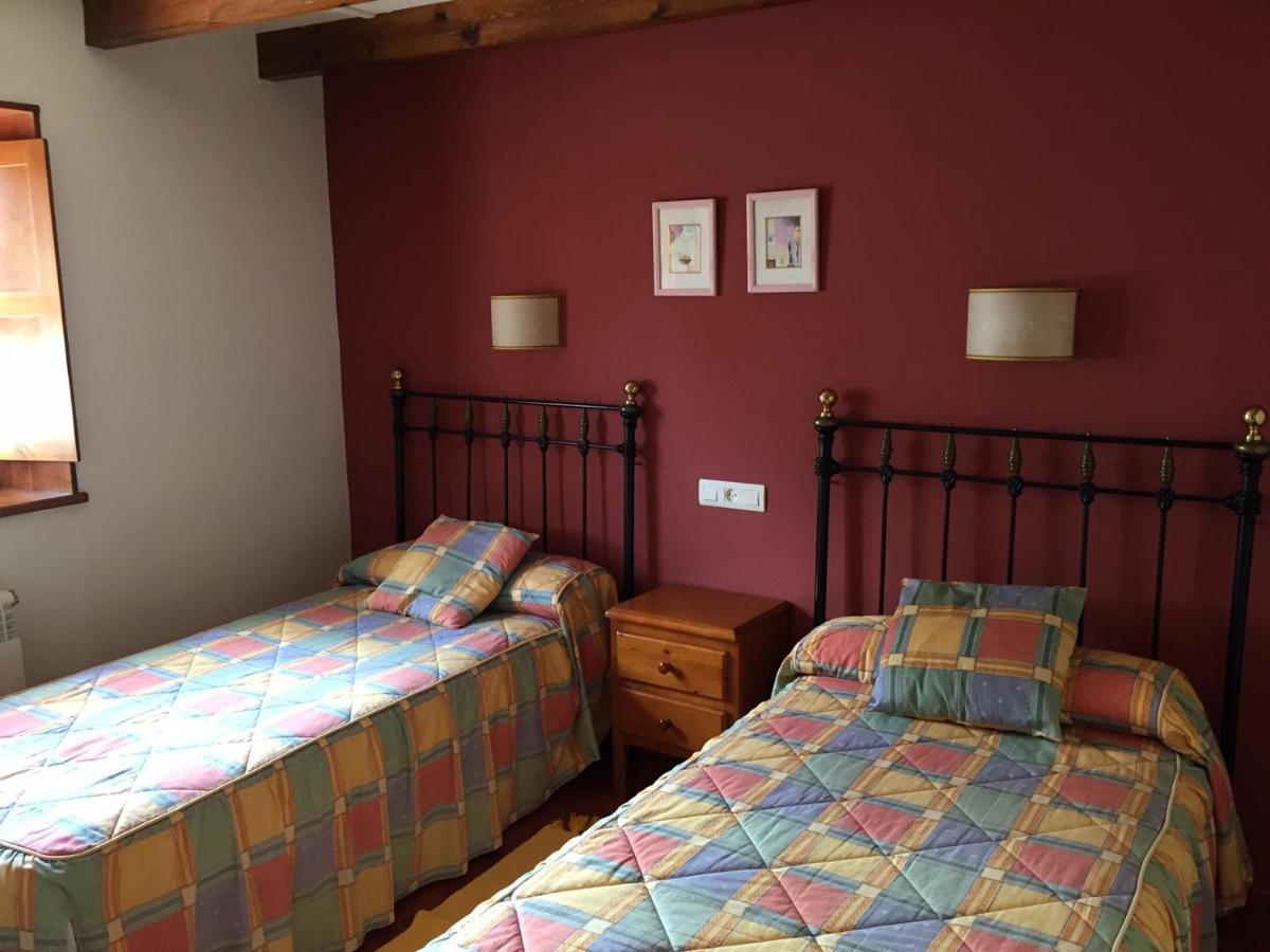 Apartamentos El Cueto De Los Collado Villanueva de Pria Kültér fotó