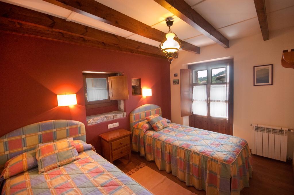 Apartamentos El Cueto De Los Collado Villanueva de Pria Kültér fotó